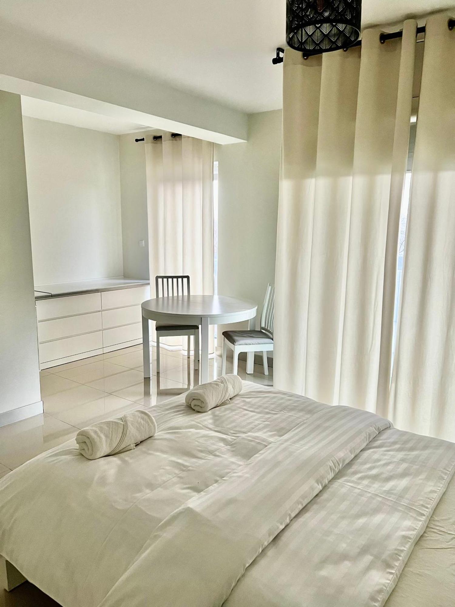 Zielone Apartamenty Katowice Chorzow Ruang foto